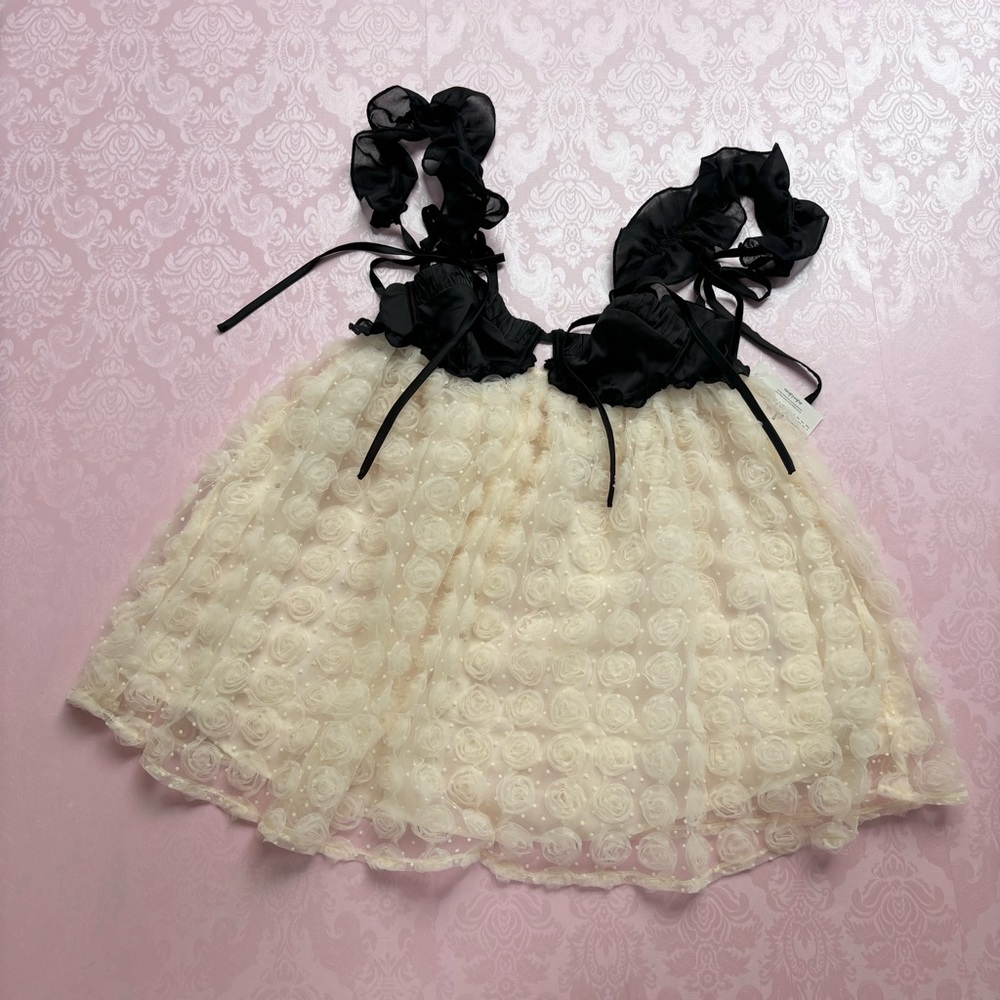 BNWT For Love & Lemons Poppy mini babydoll dress
